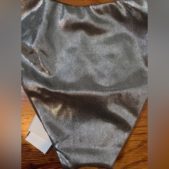 Good American Better Bikini Bottom‎ Reversible Silver Green Small - Picture 9 of 12